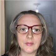 Sono Laureata lettere moderne vecchio ordinamento, offro ripetizioni per la scuola primaria e secondaria di primo grado